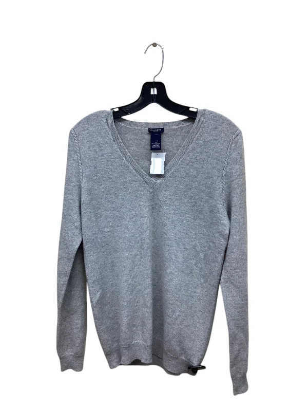 Sweater By Clothes Mentor In Grey, Size: M