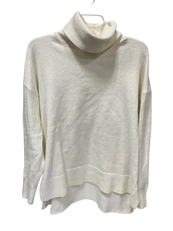 Sweater By Banana Republic In Cream, Size: L