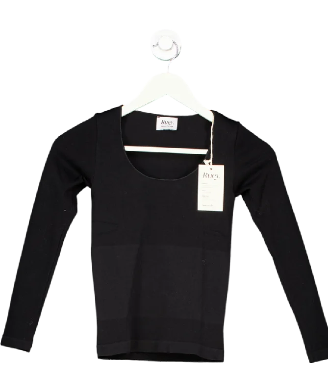 Ruey Black Long Sleeve Scoop Neck Tee UK S