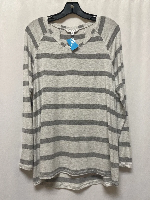 Top Long Sleeve By Cabi In Grey, Size: S