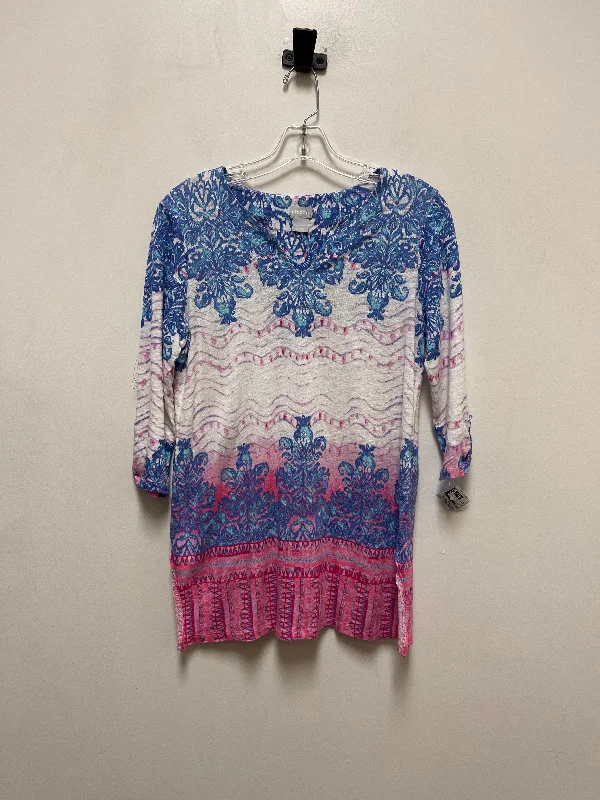 Top 3/4 Sleeve By Chicos In Blue & Pink, Size: M